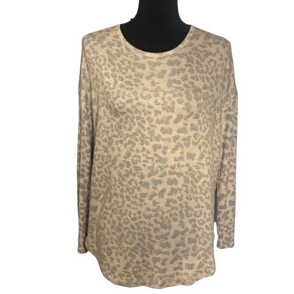 Buffalo Animal Print Women's Top in Tan/Gray - Size Extra Small - Picture 1 of 4